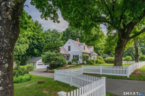 31 Mountain Road Woodbury CT 06798