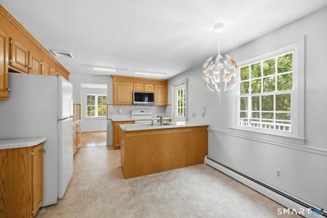 32 Pioneer Drive Windsor CT 06095