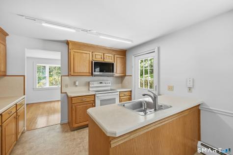 32 Pioneer Drive Windsor CT 06095