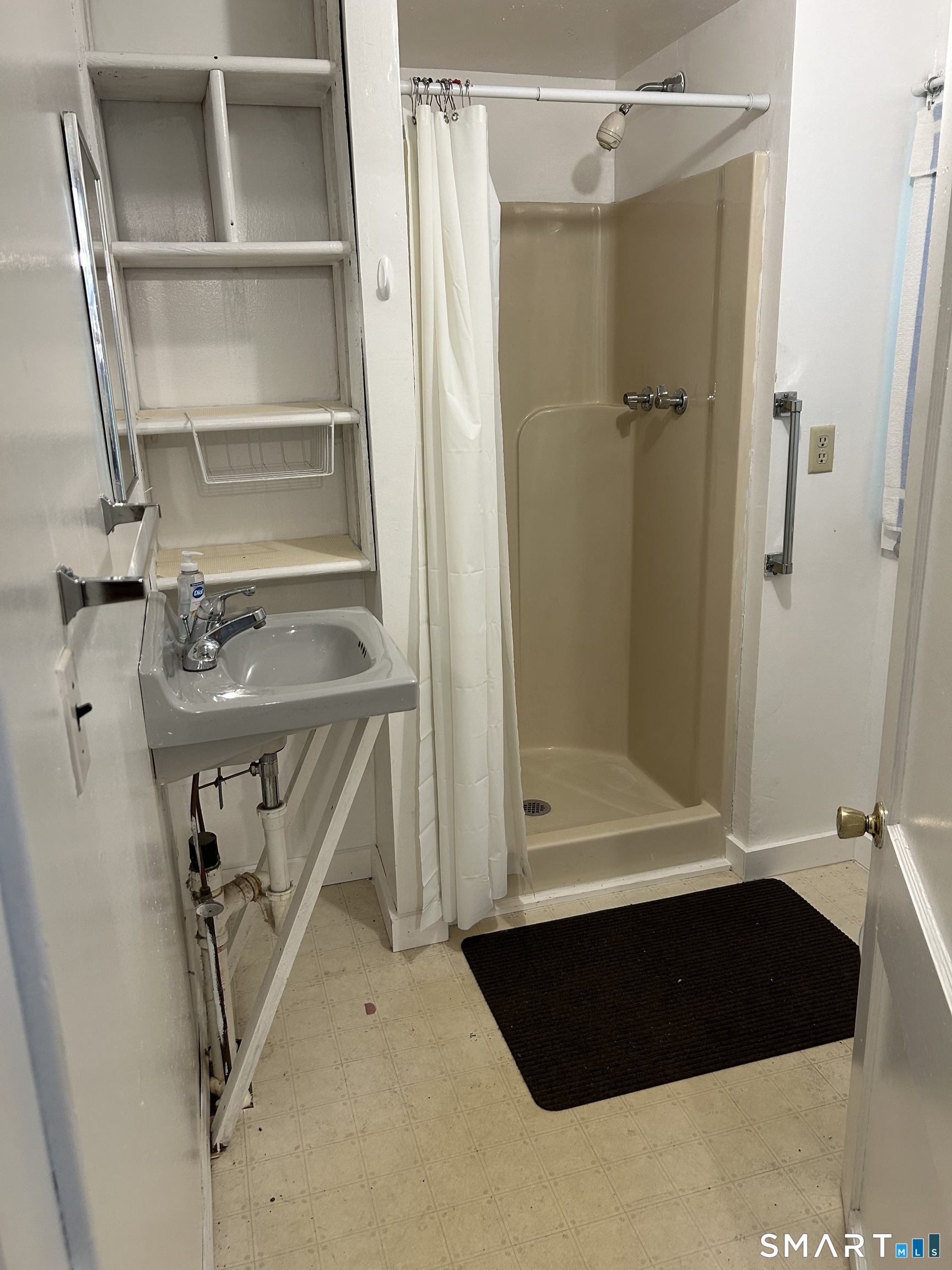 241 Lewis Street Naugatuck CT 06770