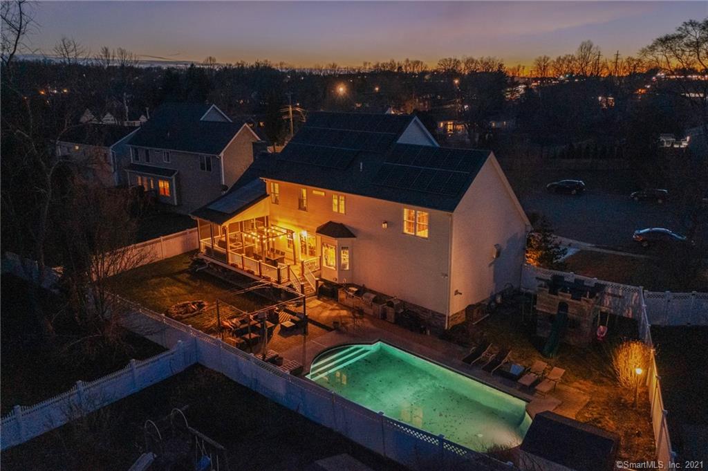 21 Hunters Run Road Milford CT 06460