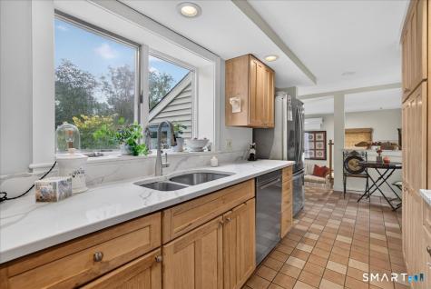 65 West Shepard Avenue Hamden CT 06514