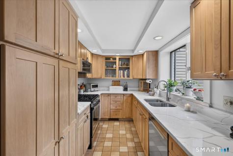 65 West Shepard Avenue Hamden CT 06514