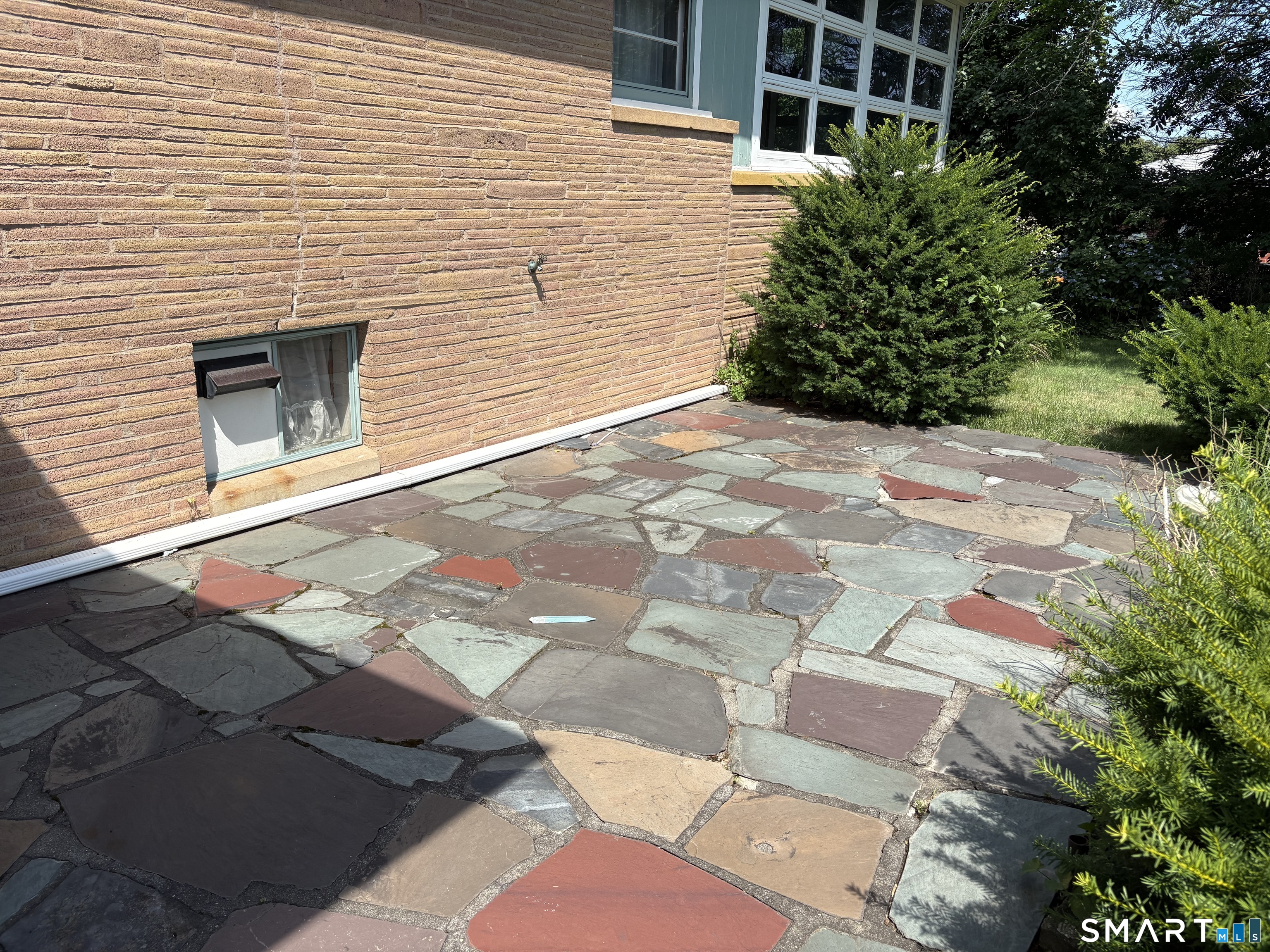 18 Four Rod Road Hamden CT 06514