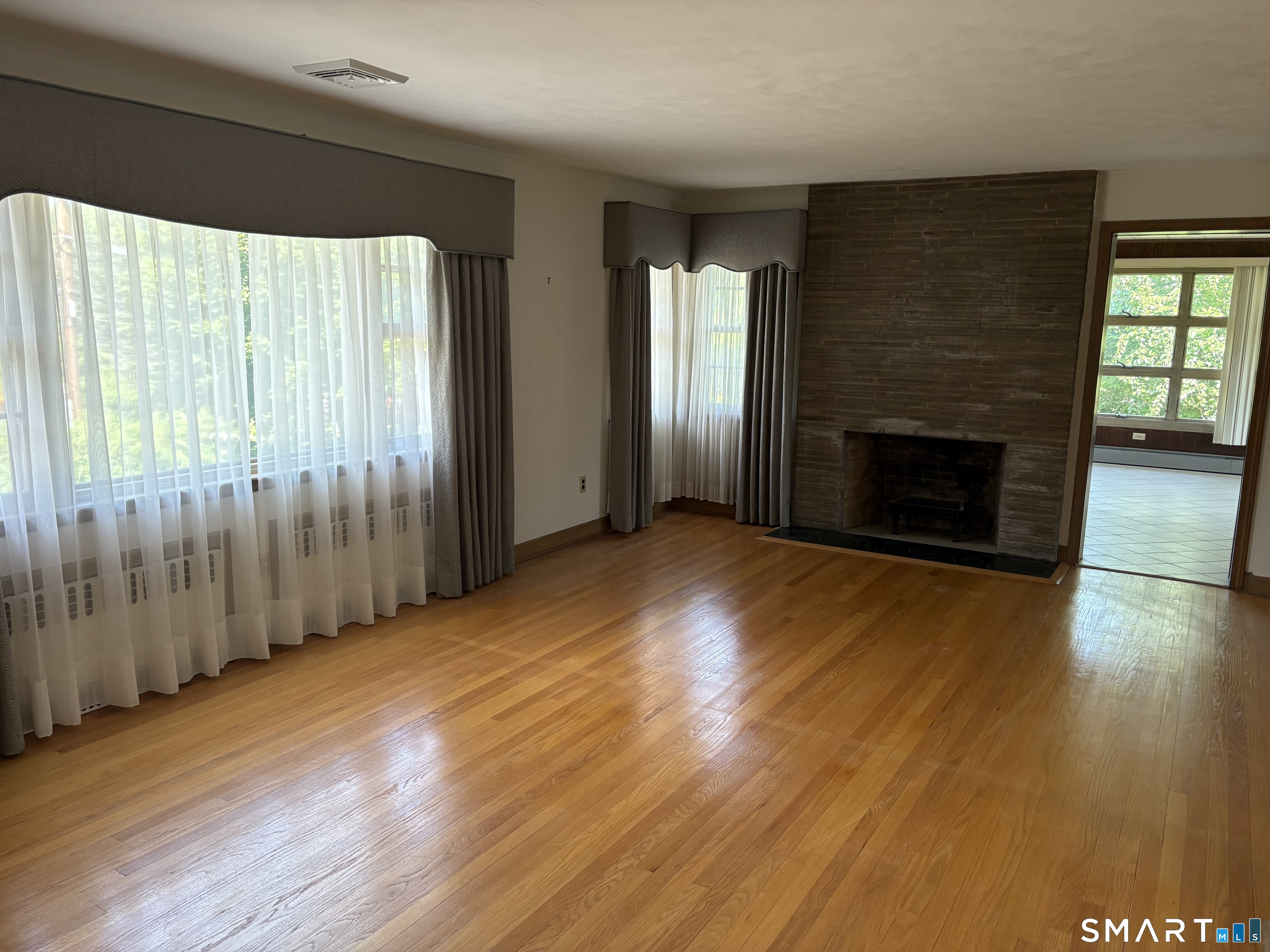 18 Four Rod Road Hamden CT 06514