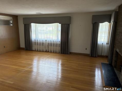 18 Four Rod Road Hamden CT 06514
