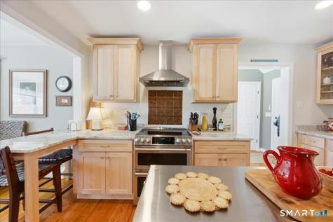 439 Pequot Avenue Groton CT 06355