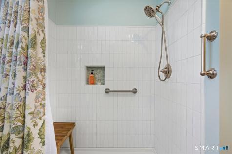 439 Pequot Avenue Groton CT 06355