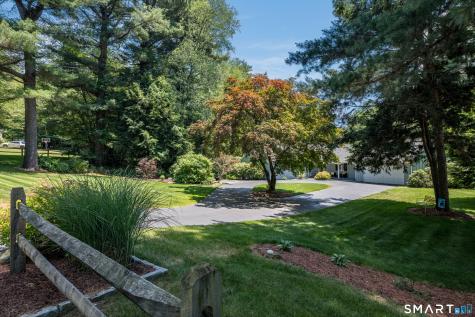 63 Brookmoor Road Avon CT 06001