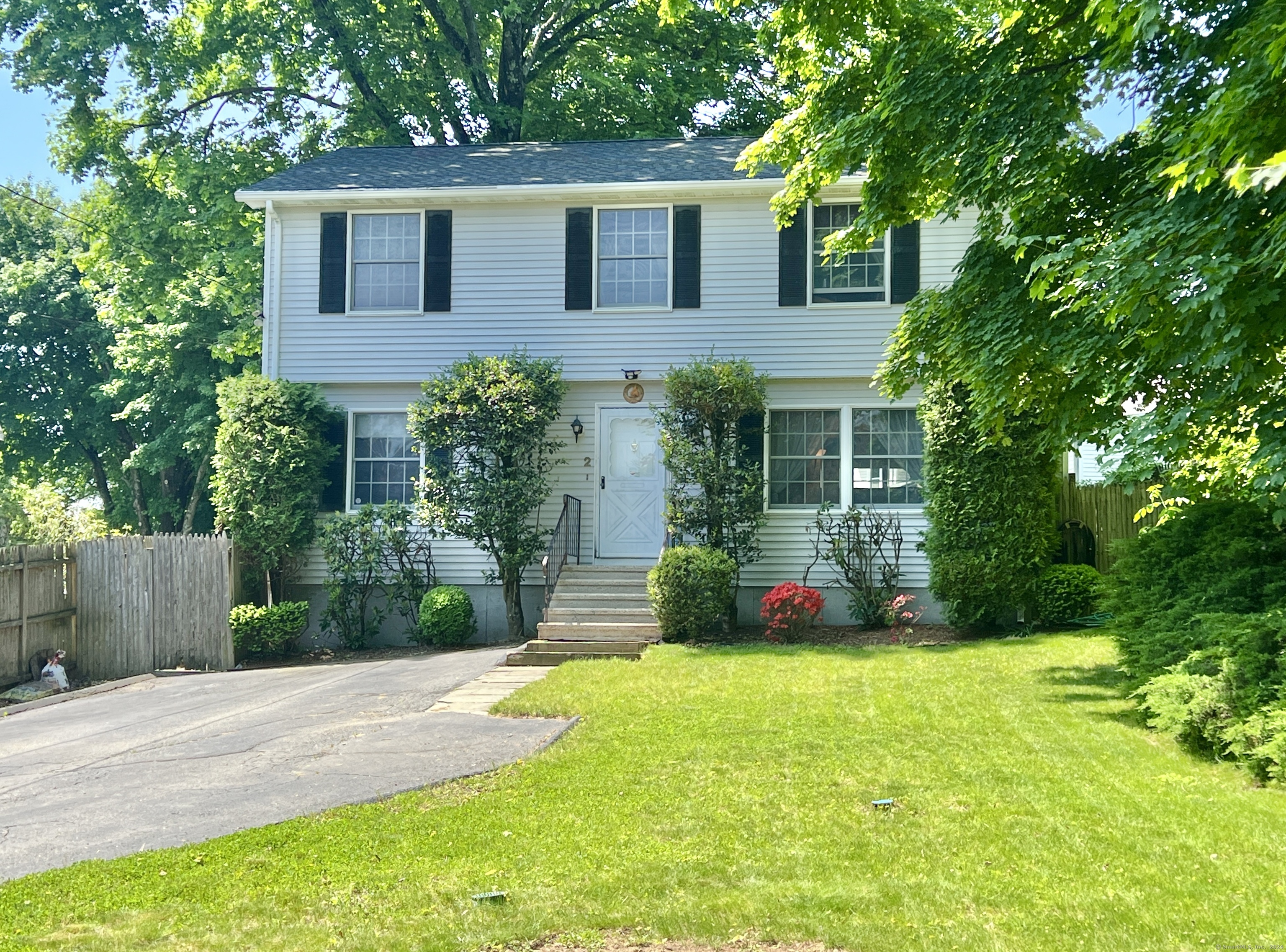 2 Broad Court Norwalk CT 06850