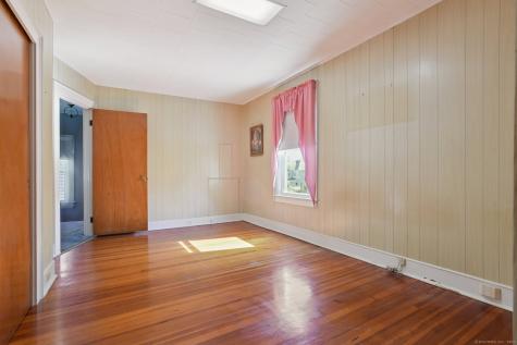152 Blydenburg Avenue New London CT 06320