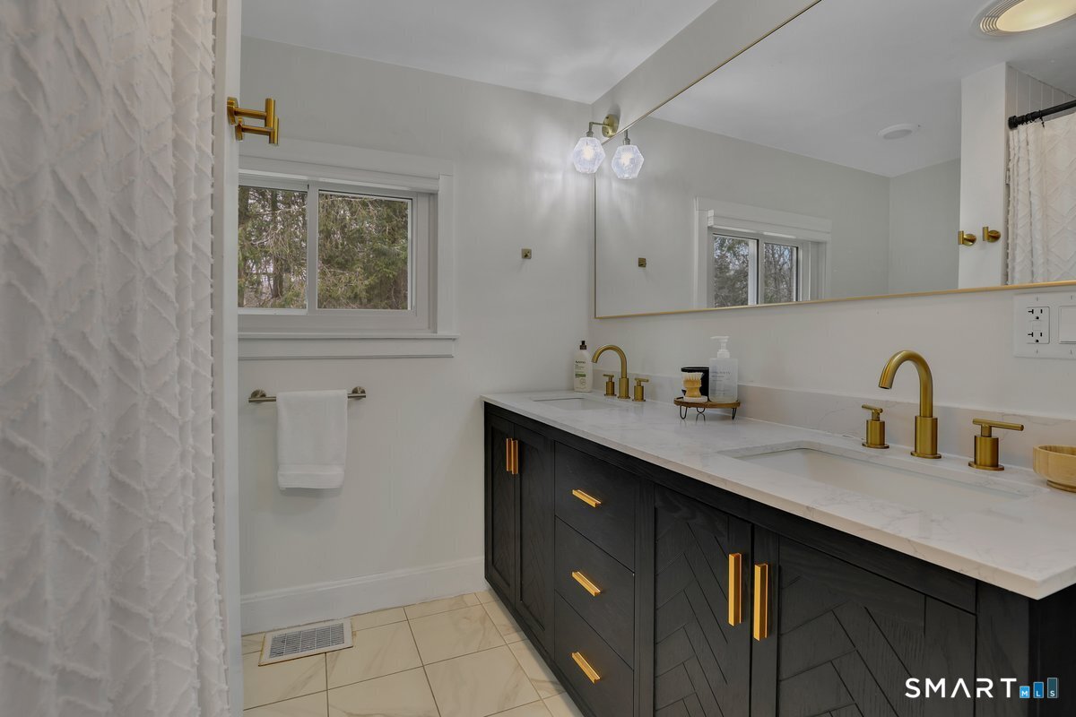 156 Hamilton Avenue Watertown CT 06795