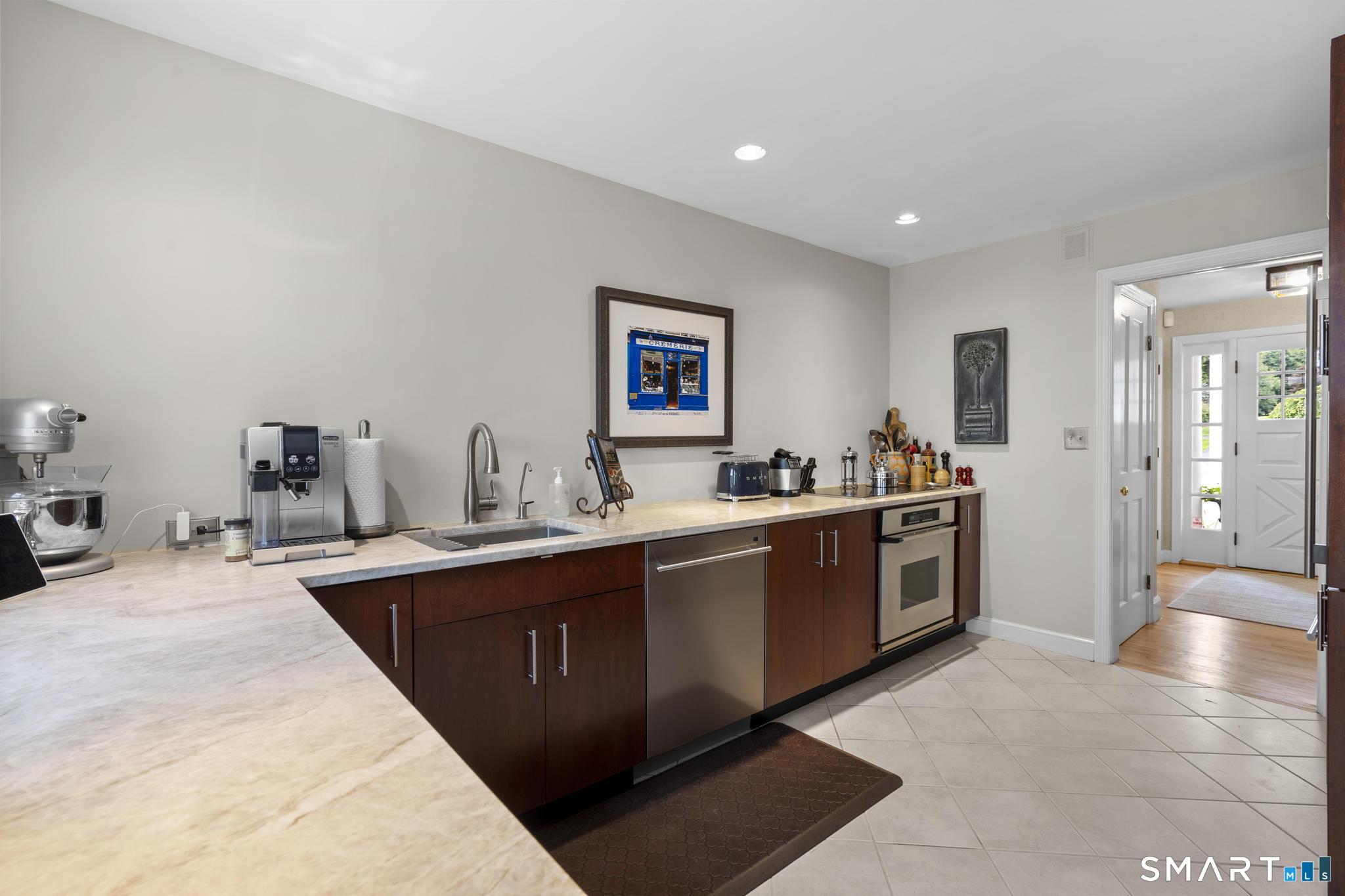 314 Longmeadow Road Orange CT 06477