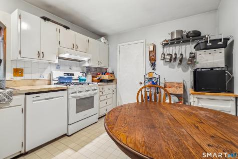 9 Joan Drive Newtown CT 06470