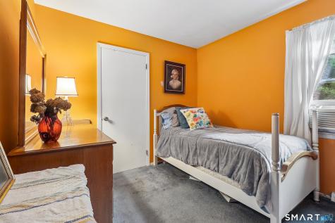 9 Joan Drive Newtown CT 06470