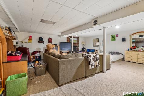 9 Joan Drive Newtown CT 06470
