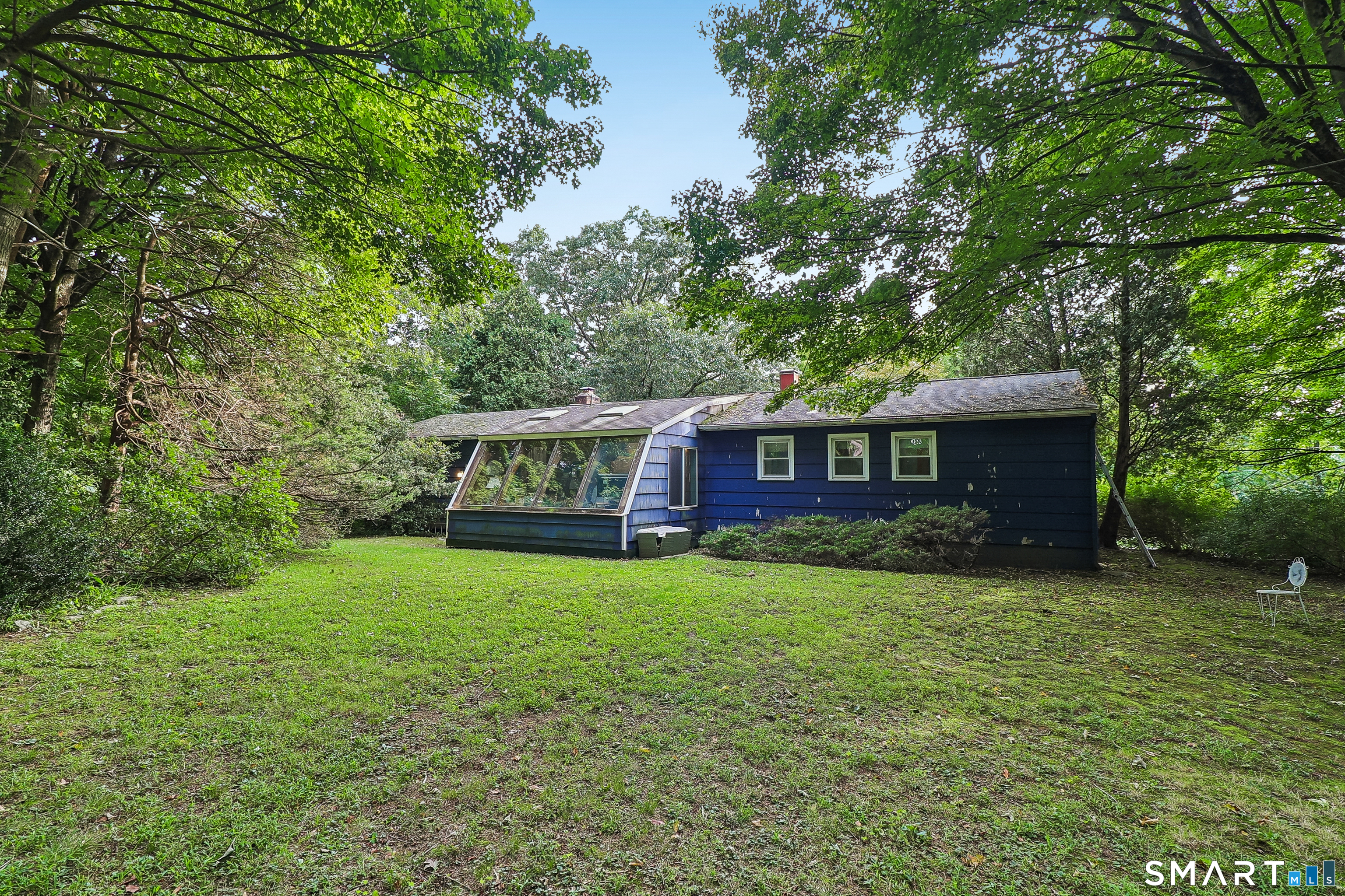 9 Joan Drive Newtown CT 06470