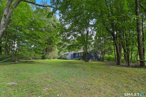 9 Joan Drive Newtown CT 06470