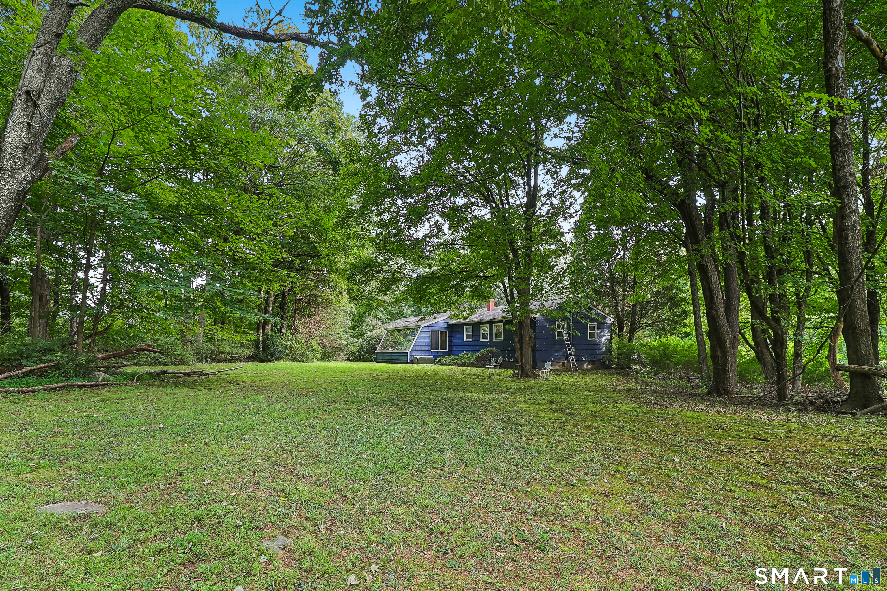 9 Joan Drive Newtown CT 06470