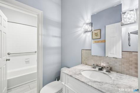 41 Brian Lane Avon CT 06001