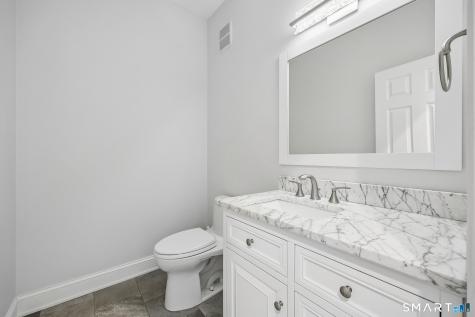 41 Brian Lane Avon CT 06001