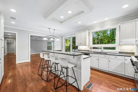 41 Brian Lane Avon CT 06001