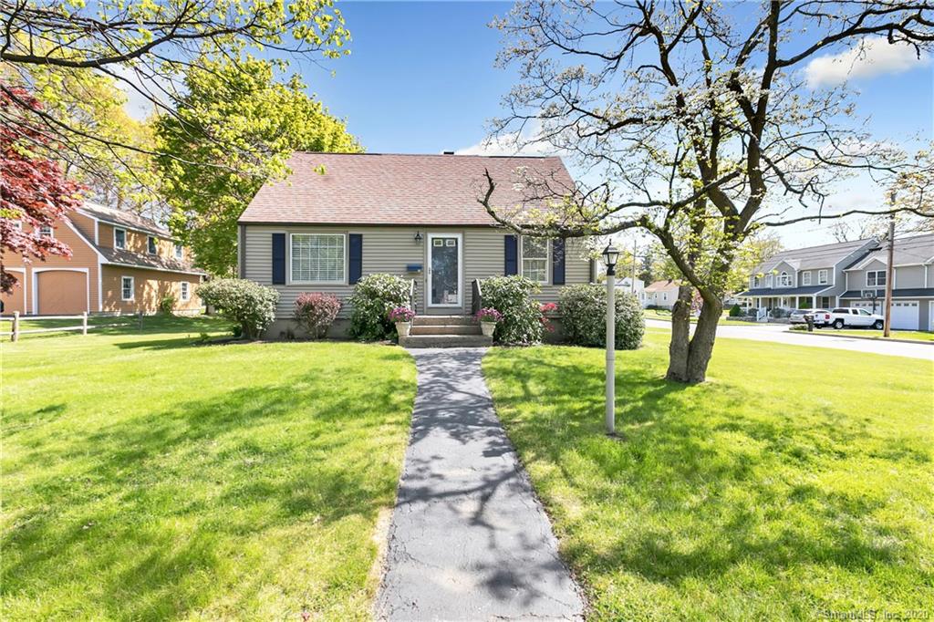 10 Youngstown Road Fairfield CT 06824