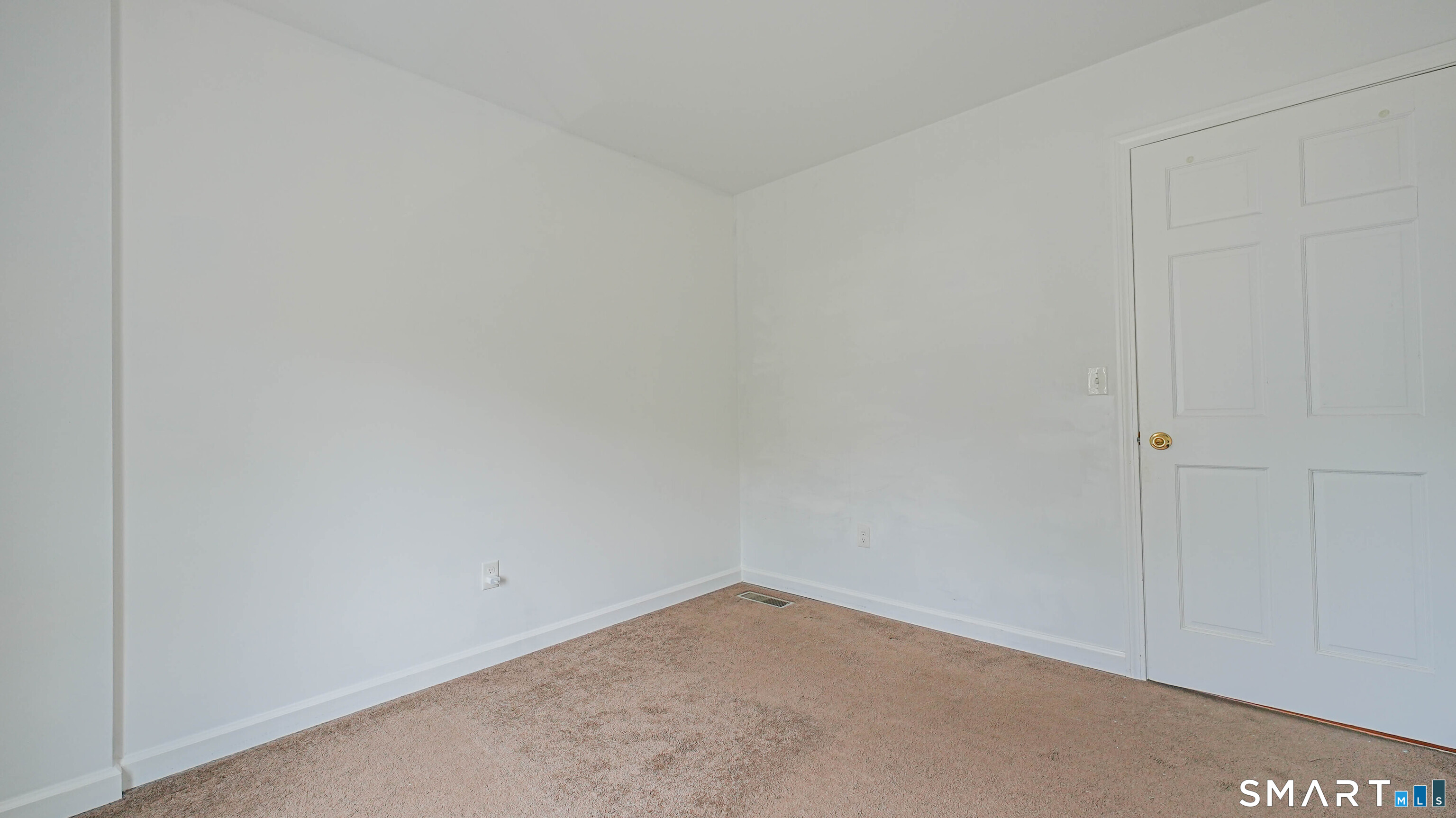 45 Daytona Street West Haven CT 06516