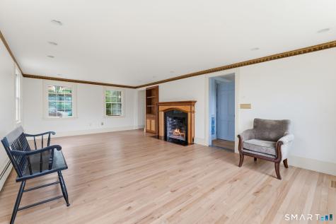 87 Phoenix Drive Groton CT 06340