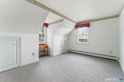 87 Phoenix Drive Groton CT 06340