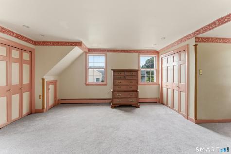 87 Phoenix Drive Groton CT 06340
