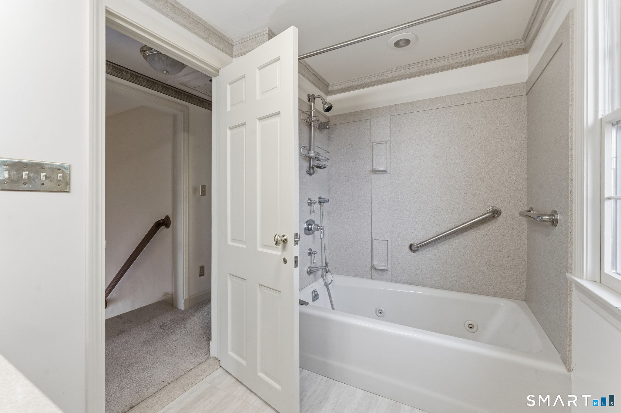 87 Phoenix Drive Groton CT 06340