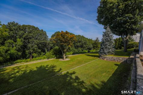 87 Phoenix Drive Groton CT 06340