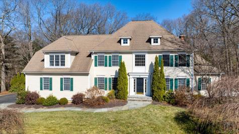 5 Queens Peak Road Canton CT 06019