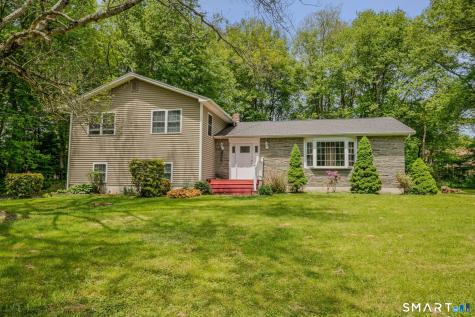 28 Adams Drive Norwich CT 06360