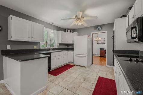 28 Adams Drive Norwich CT 06360
