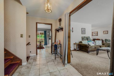 28 Adams Drive Norwich CT 06360