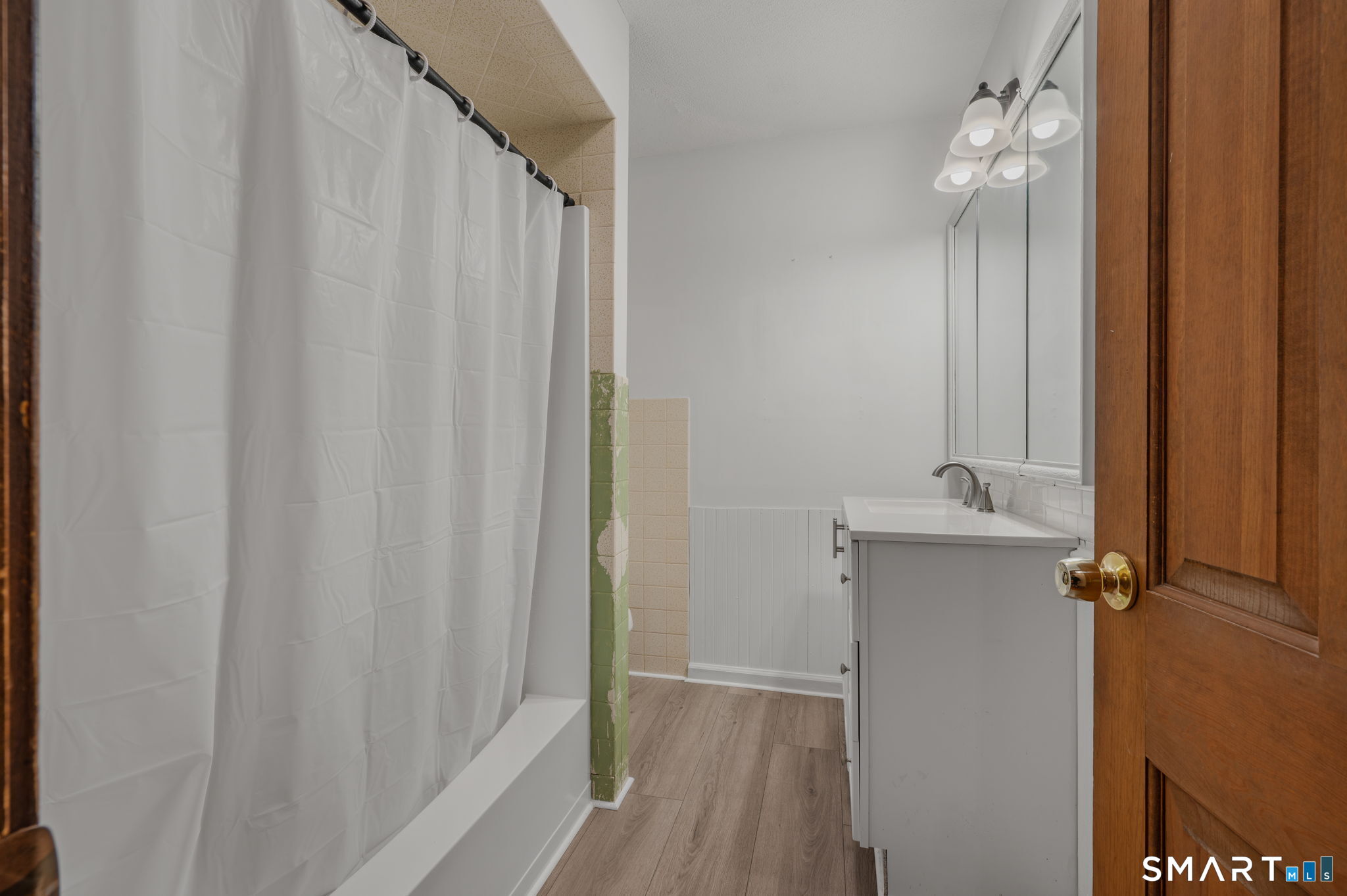 28 Adams Drive Norwich CT 06360