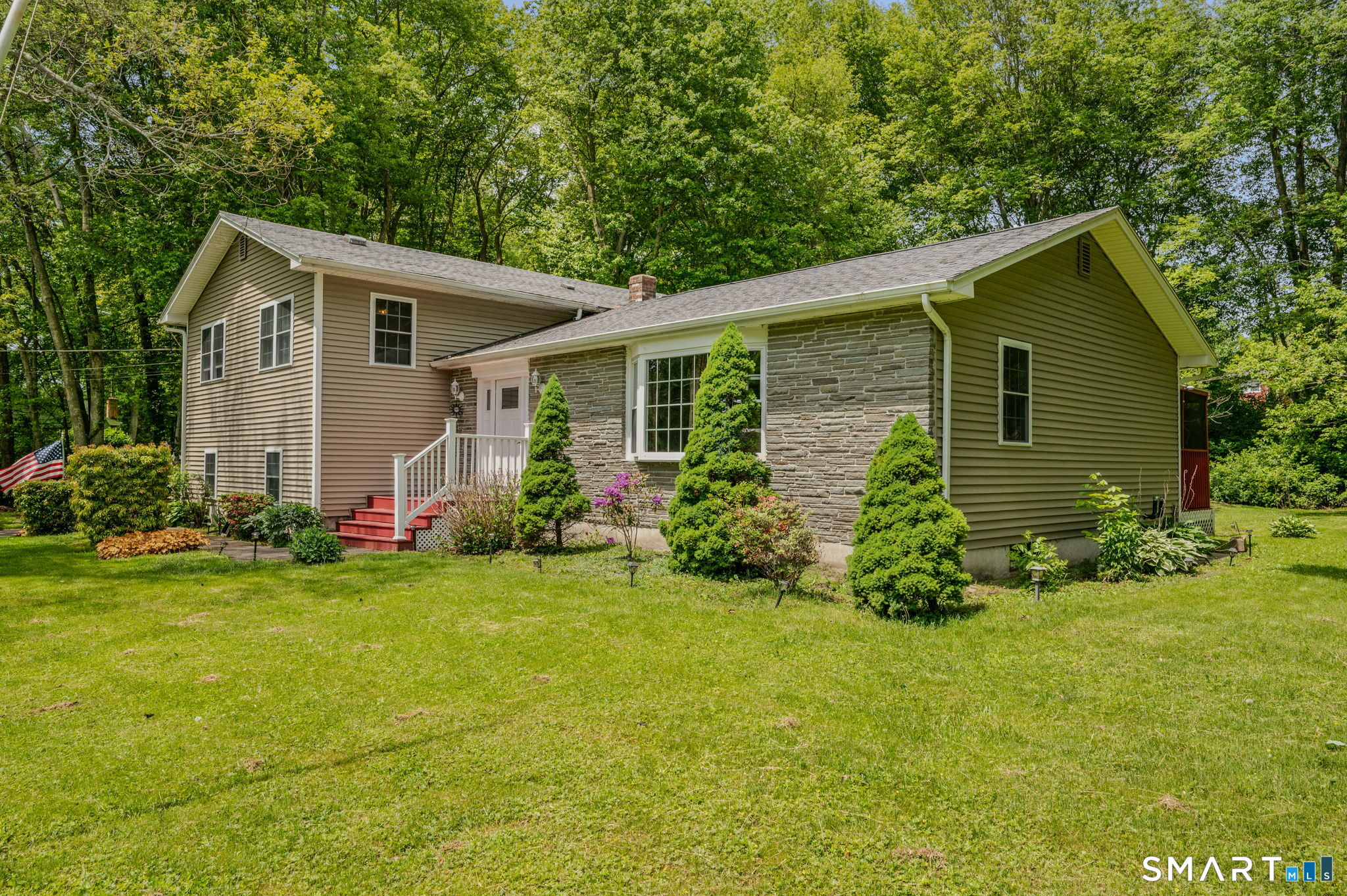 28 Adams Drive Norwich CT 06360
