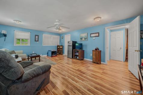 28 Adams Drive Norwich CT 06360