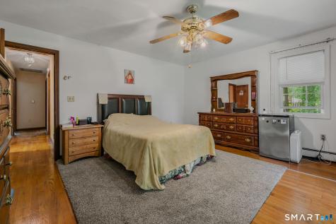 28 Adams Drive Norwich CT 06360