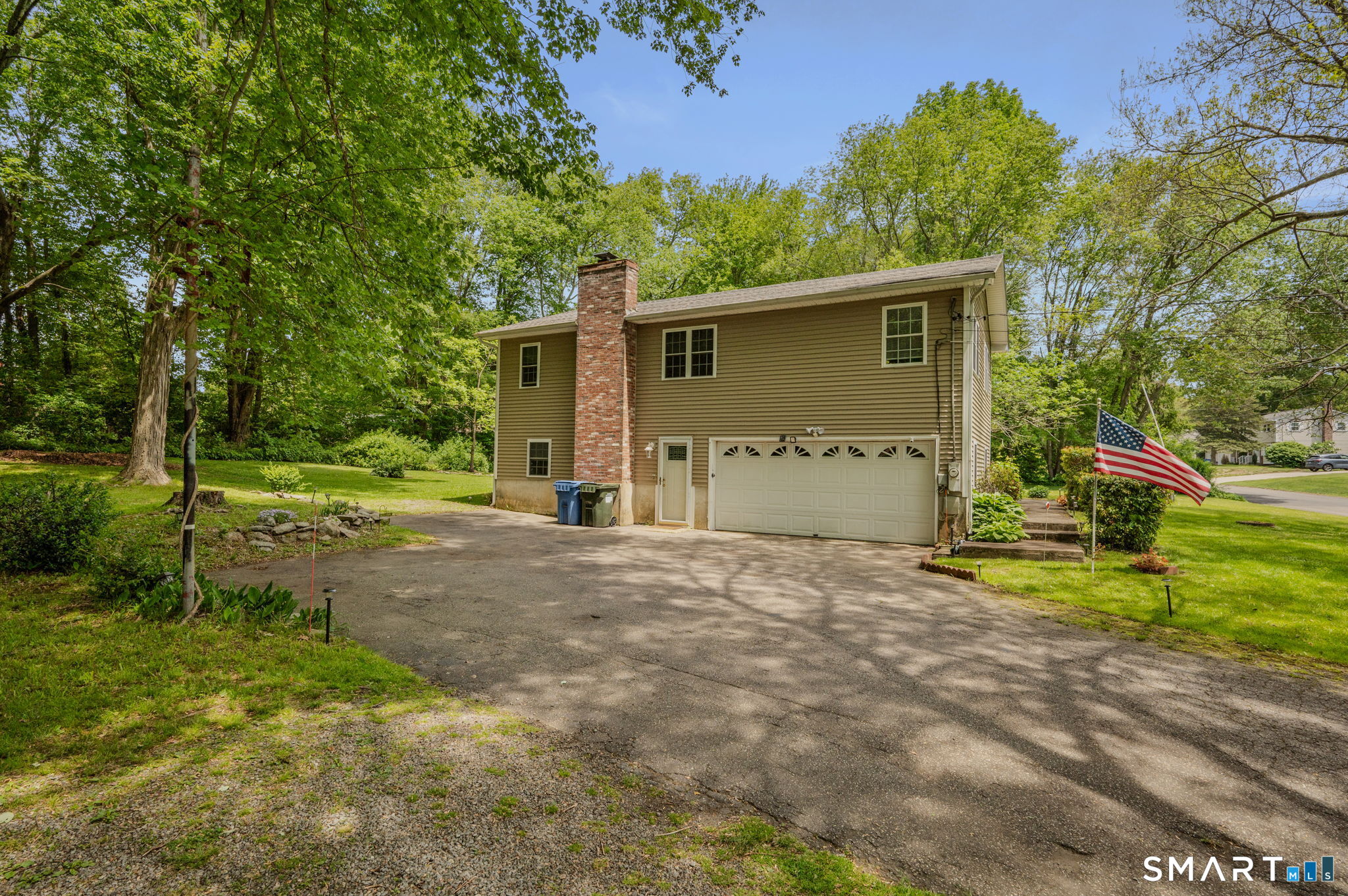 28 Adams Drive Norwich CT 06360