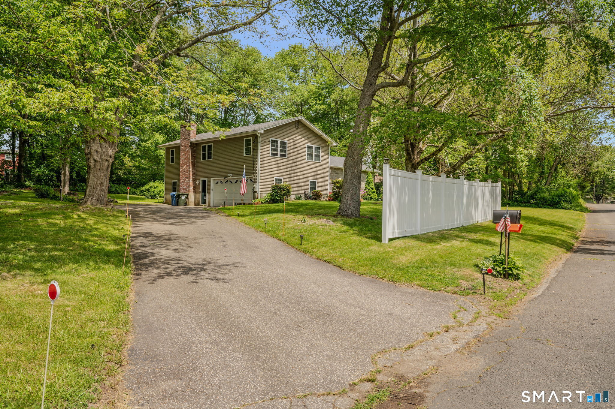 28 Adams Drive Norwich CT 06360