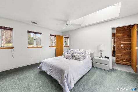25 Surrey Drive Cheshire CT 06410