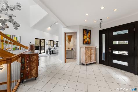 25 Surrey Drive Cheshire CT 06410