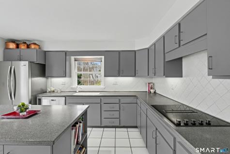 30 Brierwood Drive Woodbridge CT 06525