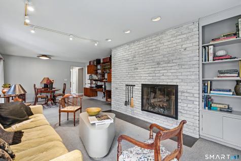 30 Brierwood Drive Woodbridge CT 06525