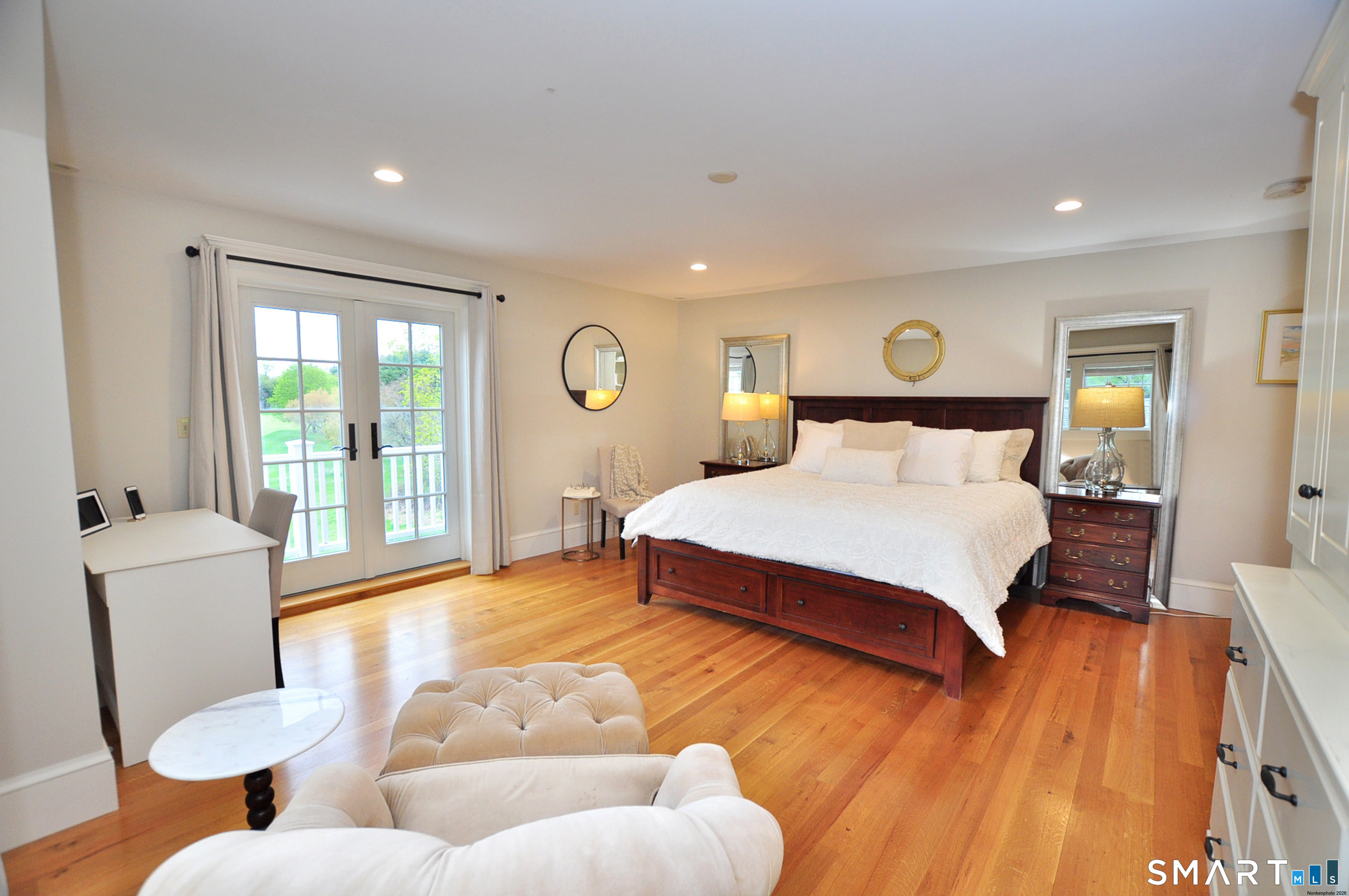 371 North Main Street Suffield CT 06078