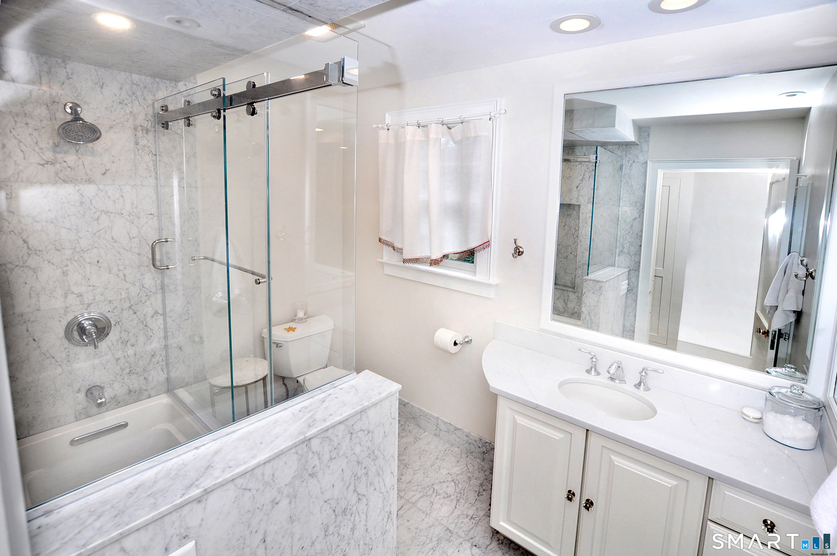 371 North Main Street Suffield CT 06078