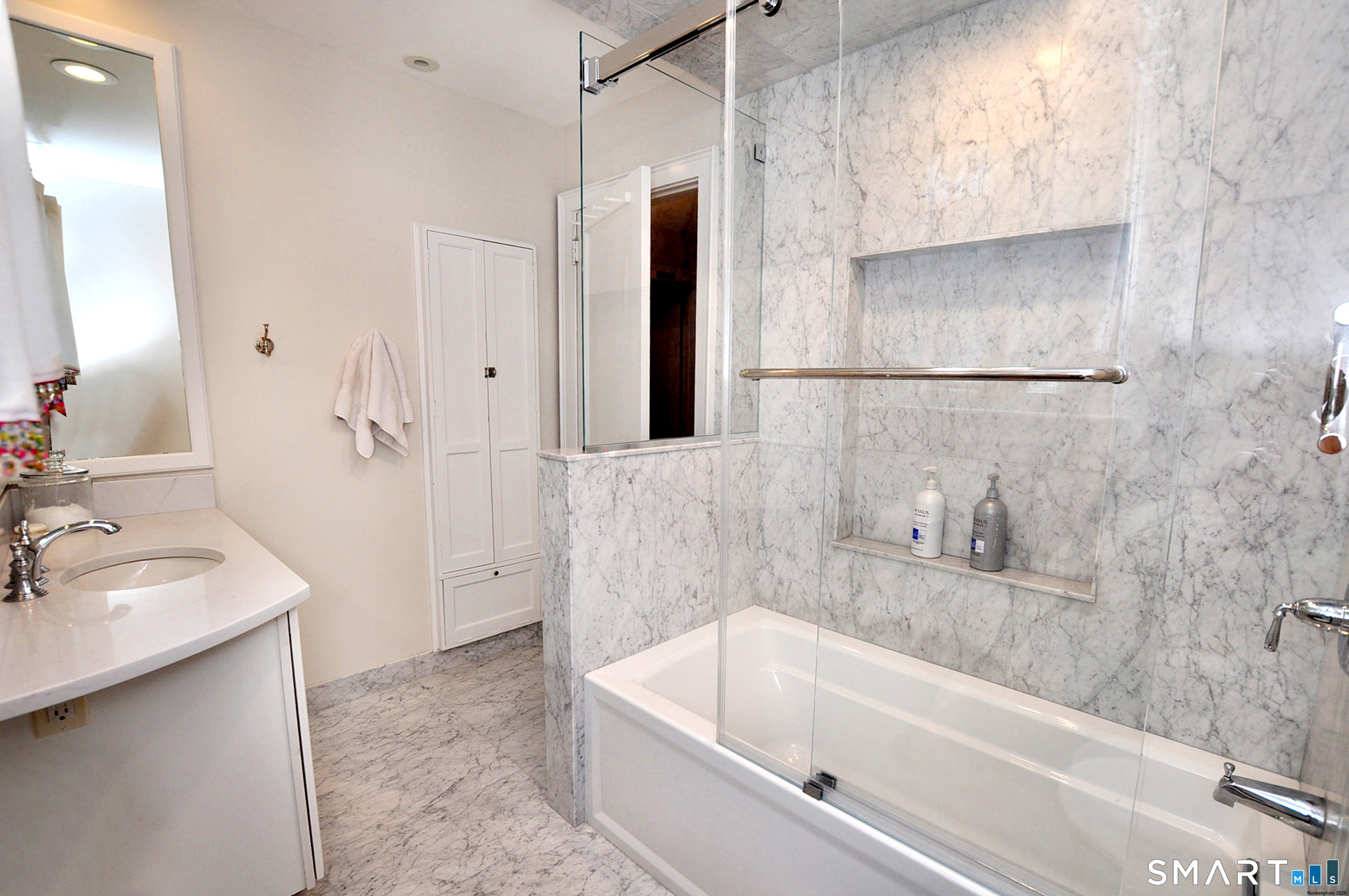 371 North Main Street Suffield CT 06078